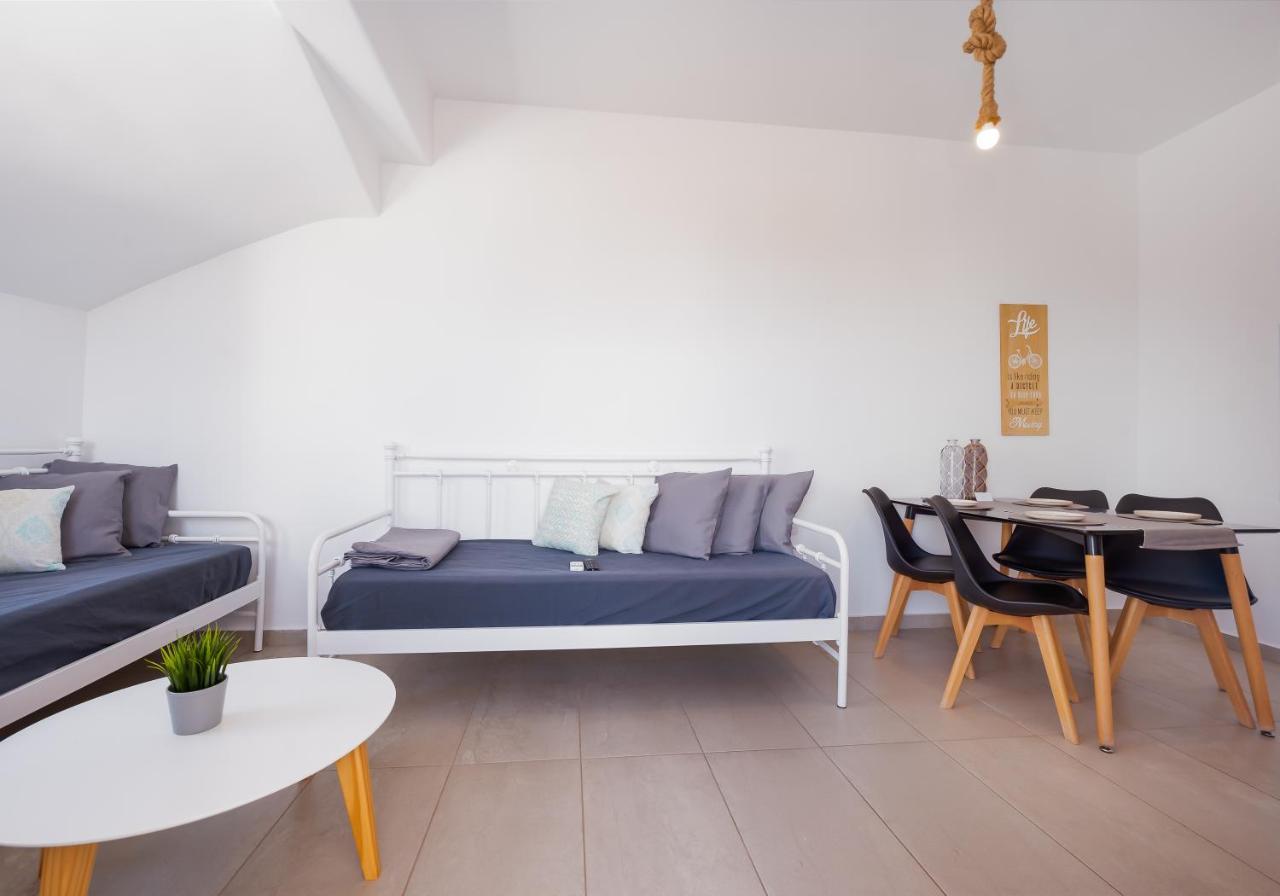 Anzuelo Apartments Megalochori  Экстерьер фото